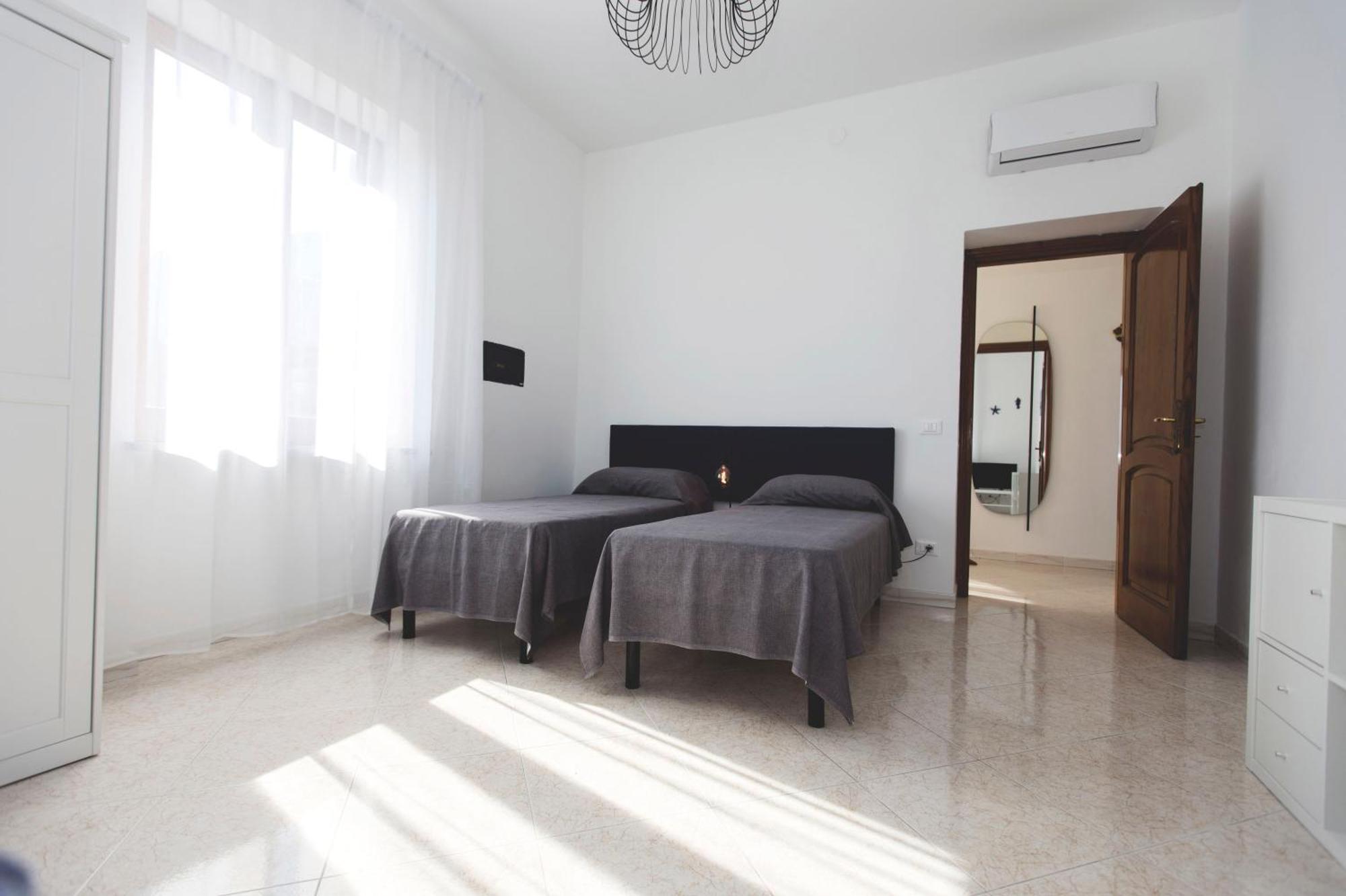 Brecchembe - Holiday Home In The Center Of Lacco Ameno Lacco Ameno  Exterior foto
